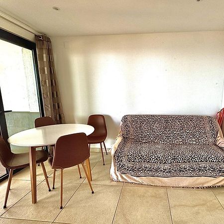 Bernie Apartment Roses Exterior photo