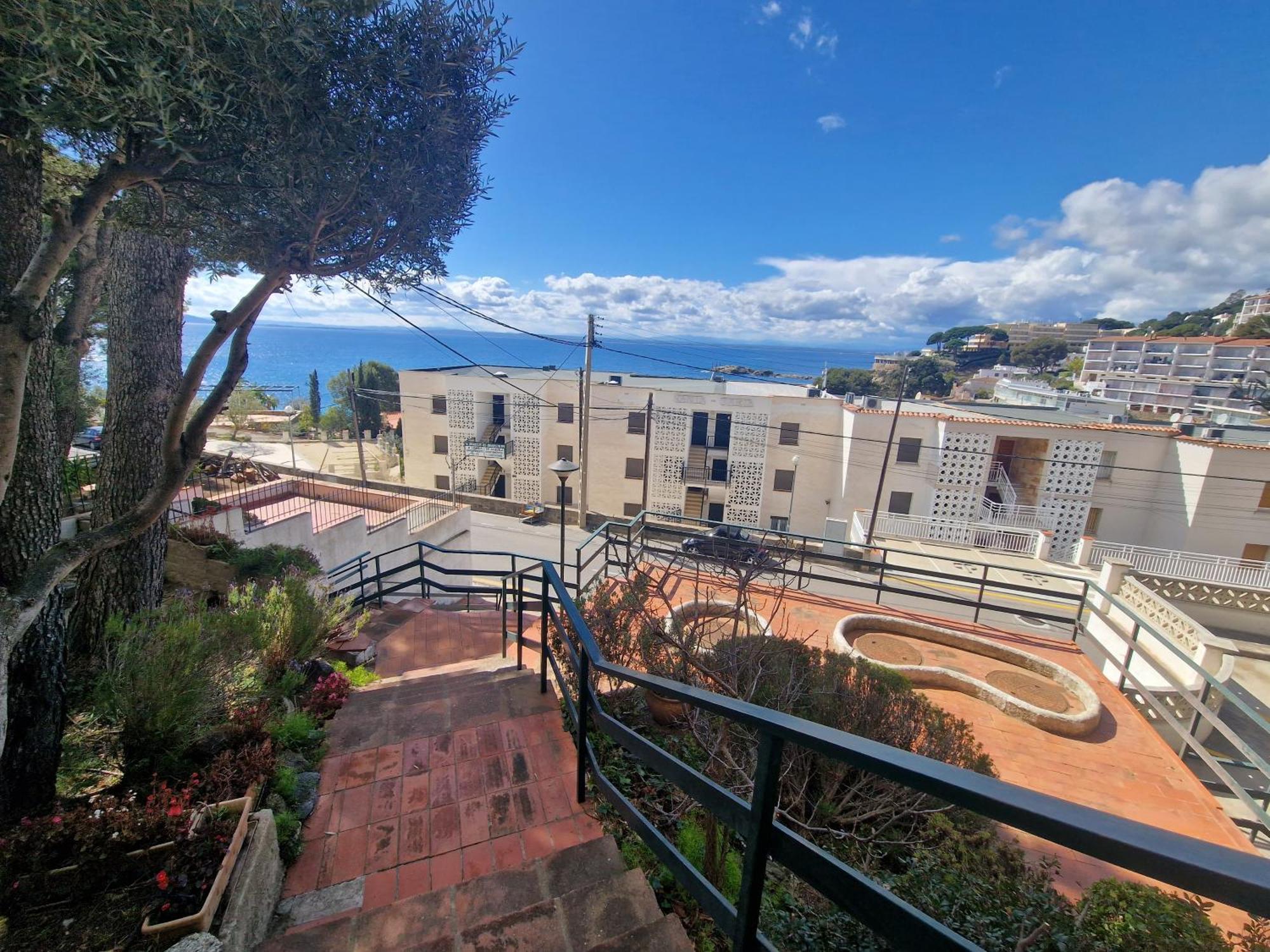 Bernie Apartment Roses Exterior photo